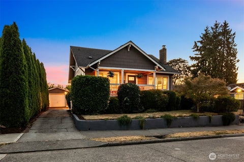 Photo of 511 28th Avenue, Seattle, WA 98122 (MLS # 2582982)