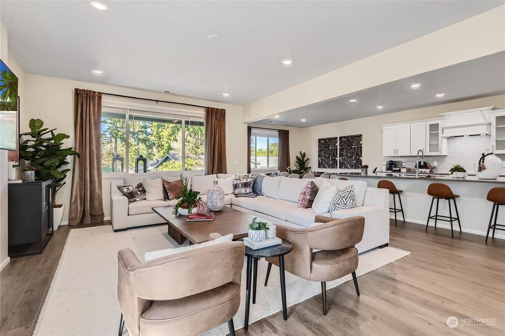 Photo of 21128 42ND Drive SE #122, Bothell, WA 98021 (MLS # 2236298)