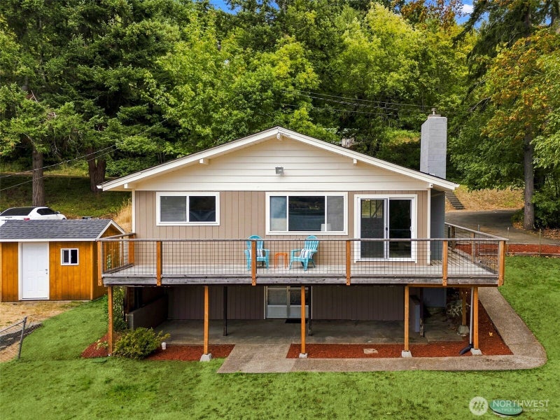 1929 Summit Lake Shore Road NW