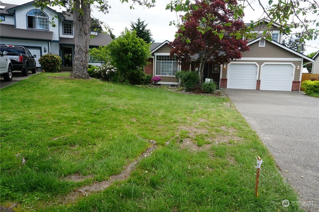 Photo of 1301 SW 347th Place, Federal Way, WA 98023 (MLS # 2072549)