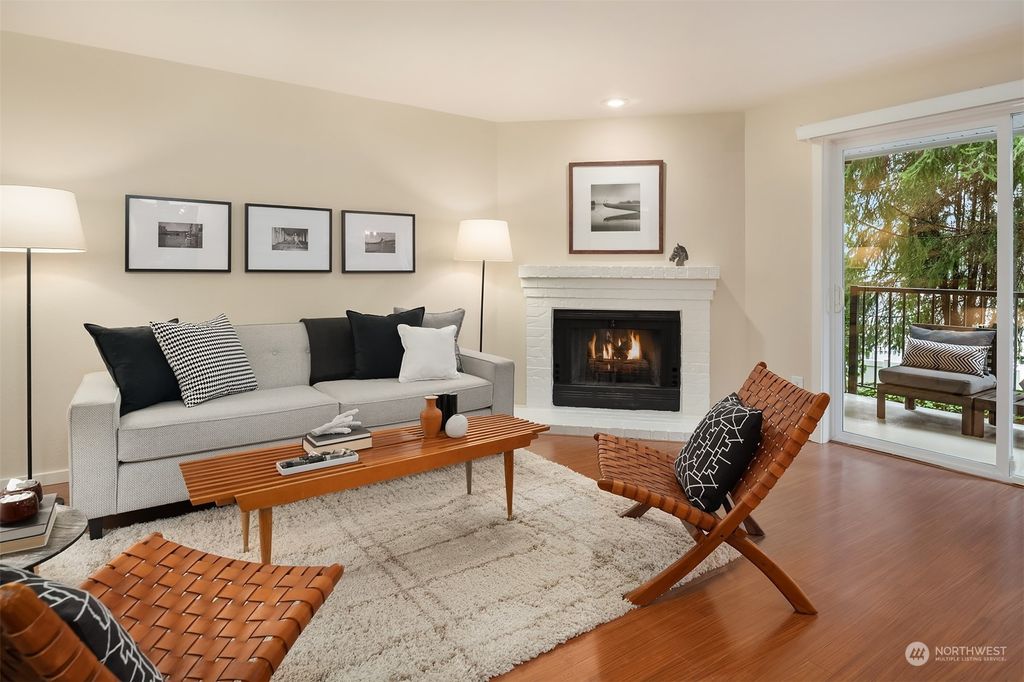 Photo of 11303 NE 128th Street #B102, Kirkland, WA 98034 (MLS # 2043709)