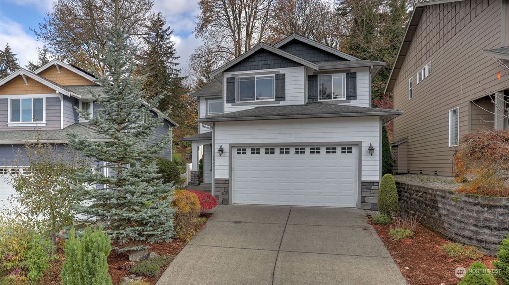 Photo of 1627 S 253rd Place, Des Moines, WA 98198 (MLS # 2307769)
