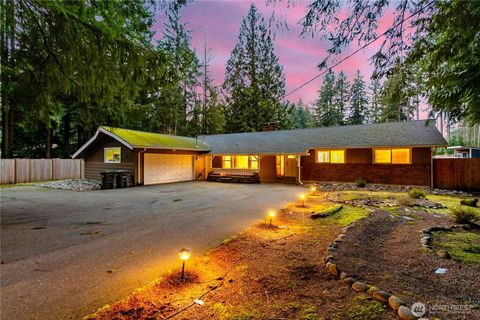 Photo of 10817 147th Street E, Puyallup, WA 98374 (MLS # 2474655)