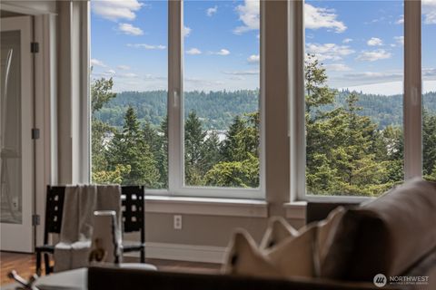 18707 SE Newport Way 208 Issaquah WA 98027