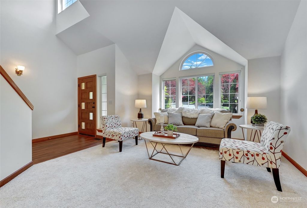 Photo of 7118 NE 165th Place, Kenmore, WA 98028 (MLS # 2226464)