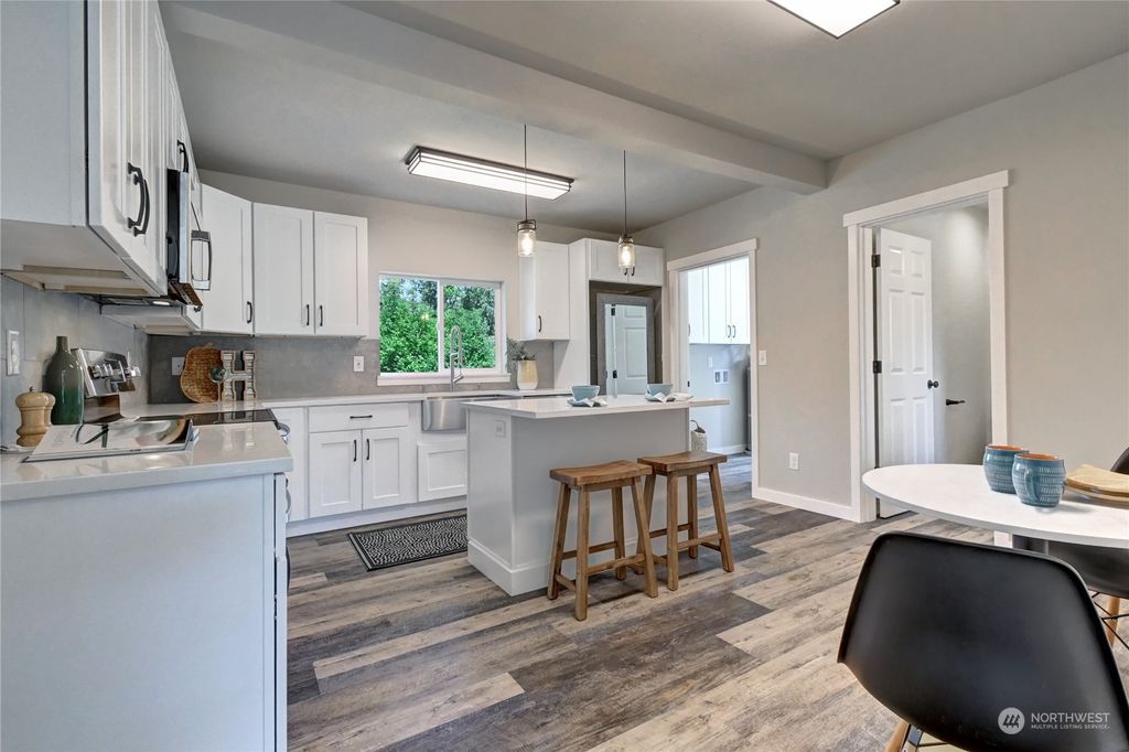 Photo of 8522 Preston Fall City Road SE, Preston, WA 98050 (MLS # 2133147)