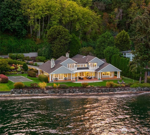 Photo of 5216 Rockaway Beach Road NE, Bainbridge Island, WA 98110 (MLS # 2575515)