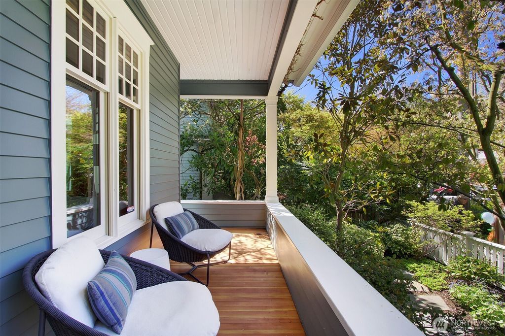 Photo of 1622 35th Avenue, Seattle, WA 98122 (MLS # 2359955)