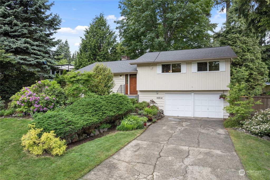 Photo of 16514 SE 30th Street, Bellevue, WA 98008 (MLS # 2236233)