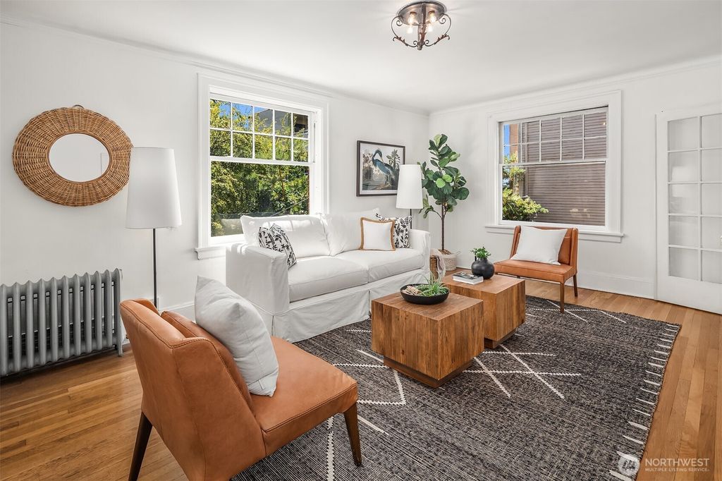 Photo of 321 Boylston Avenue E #303, Seattle, WA 98102 (MLS # 2411578)