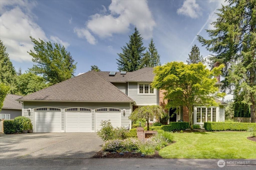 Photo of 23956 NE 31st Way, Sammamish, WA 98074 (MLS # 2524612)