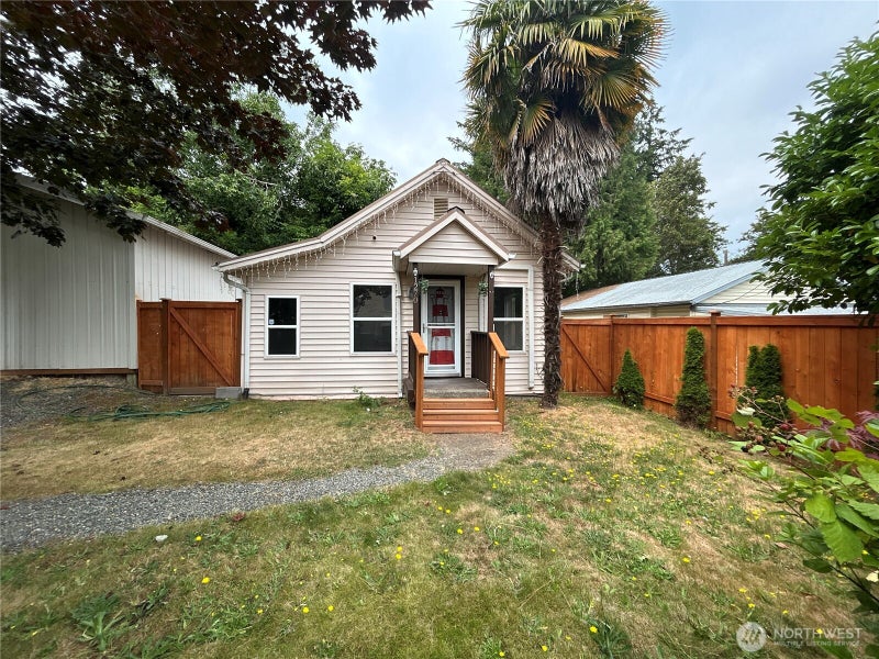 1270 Retsil Road E