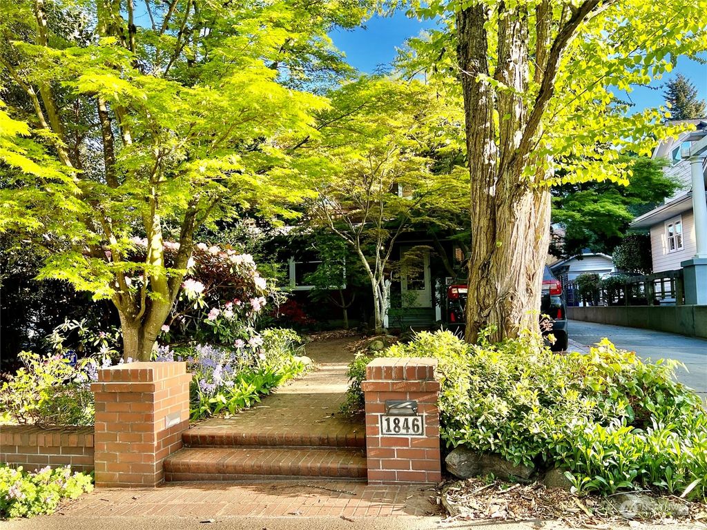 Photo of 1846 E Shelby Street, Seattle, WA 98112 (MLS # 2230995)