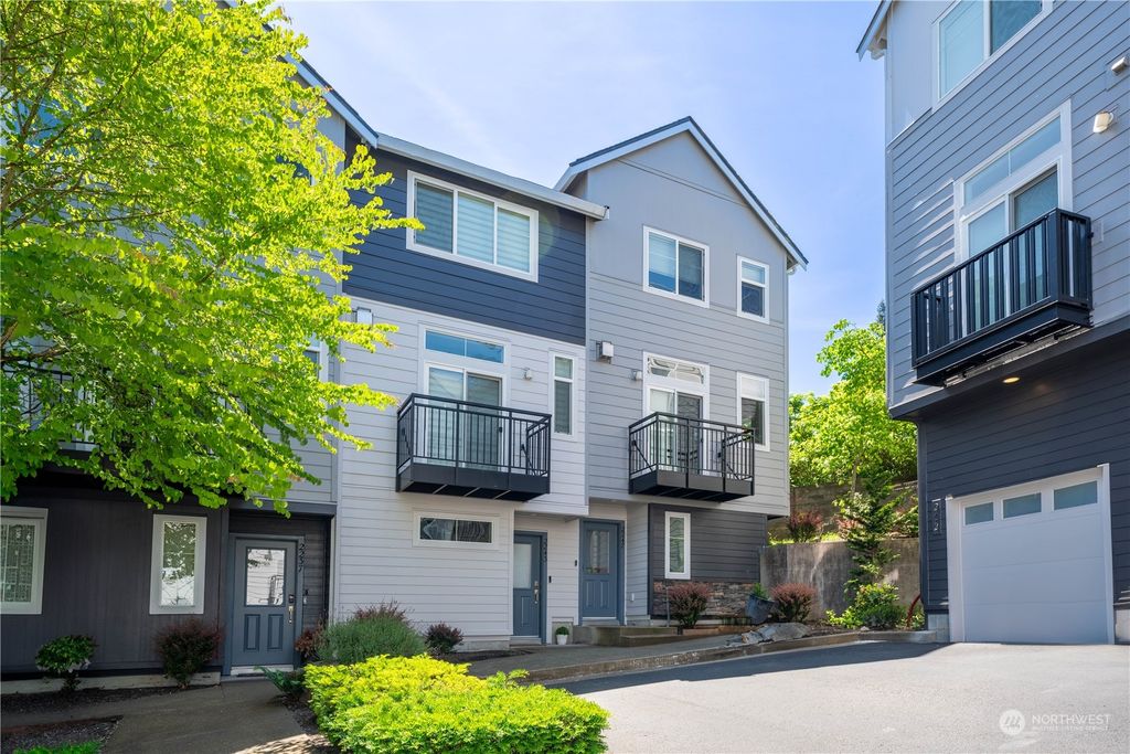 Photo of 2247 NW Moraine Pl Pl, Issaquah, WA 98027 (MLS # 2248164)