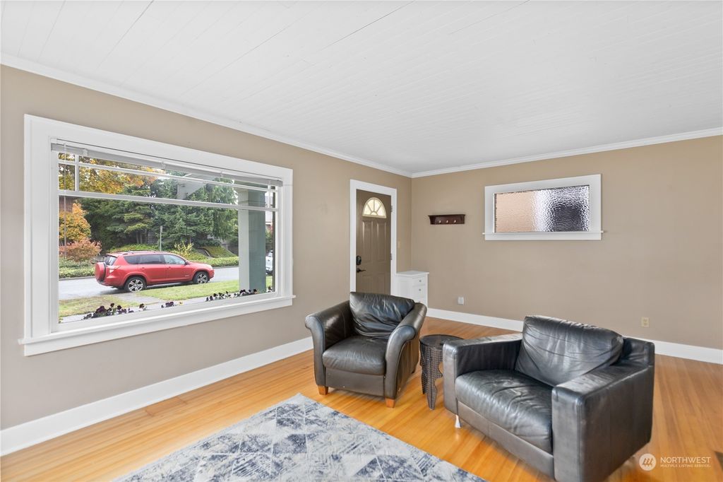 Photo of 3215 Rockefeller Avenue, Everett, WA 98201 (MLS # 2171295)