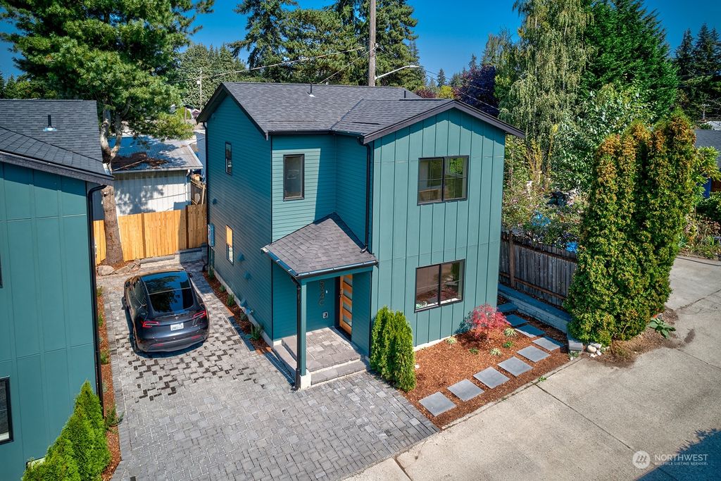Photo of 12534 C 5th Avenue NE, Seattle, WA 98125 (MLS # 2280595)