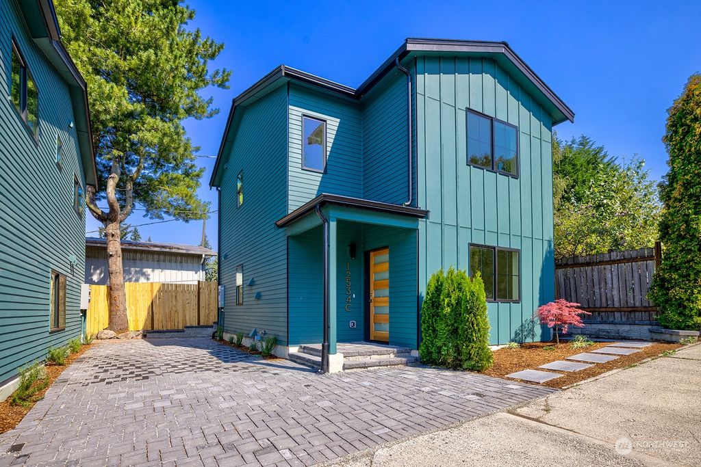 Photo of 12534 C 5th Avenue NE, Seattle, WA 98125 (MLS # 2280595)