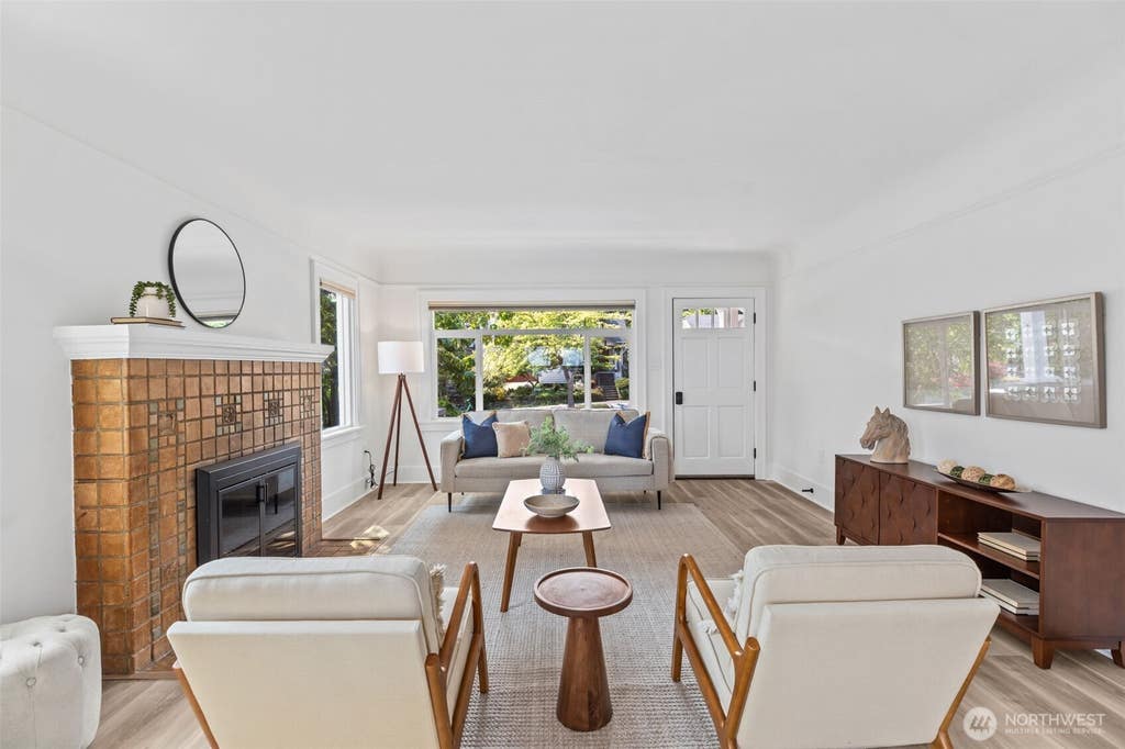 Photo of 4016 38th Avenue SW, Seattle, WA 98126 (MLS # 2569733)