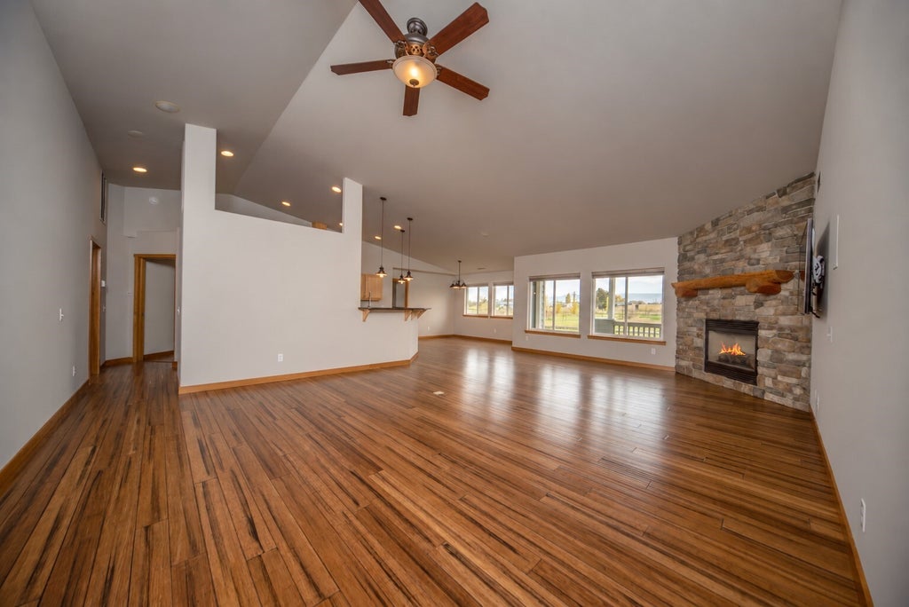 Photo of 261 El Bronco Lane, Ellensburg, WA 98926 (MLS # 2598164)