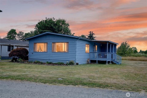 Photo of 380 E Pole Road #19, Lynden, WA 98264 (MLS # 2555011)