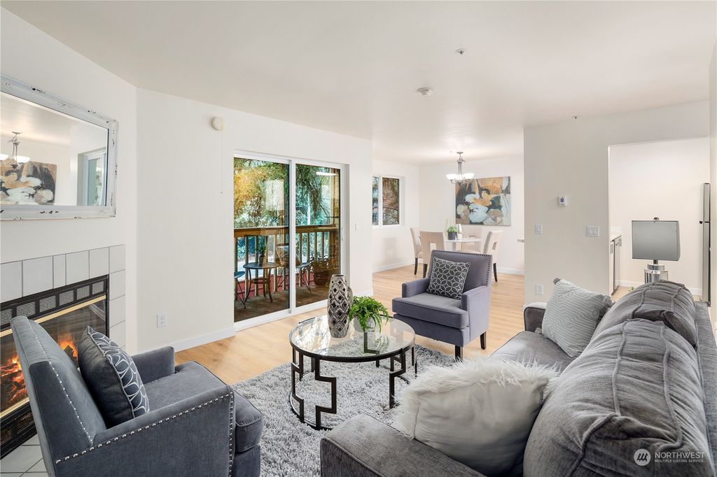 Photo of 14253 73rd Avenue NE #B201, Kirkland, WA 98034 (MLS # 2005826)