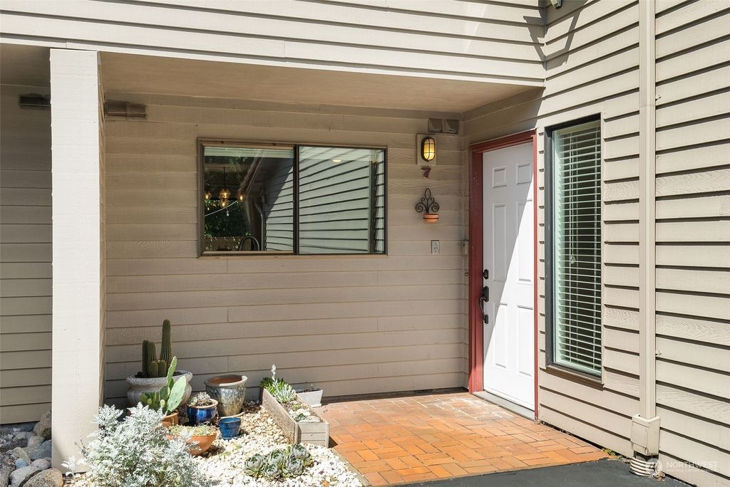 Photo of 1004 Kirkland Avenue #A7, Kirkland, WA 98033 (MLS # 2153203)