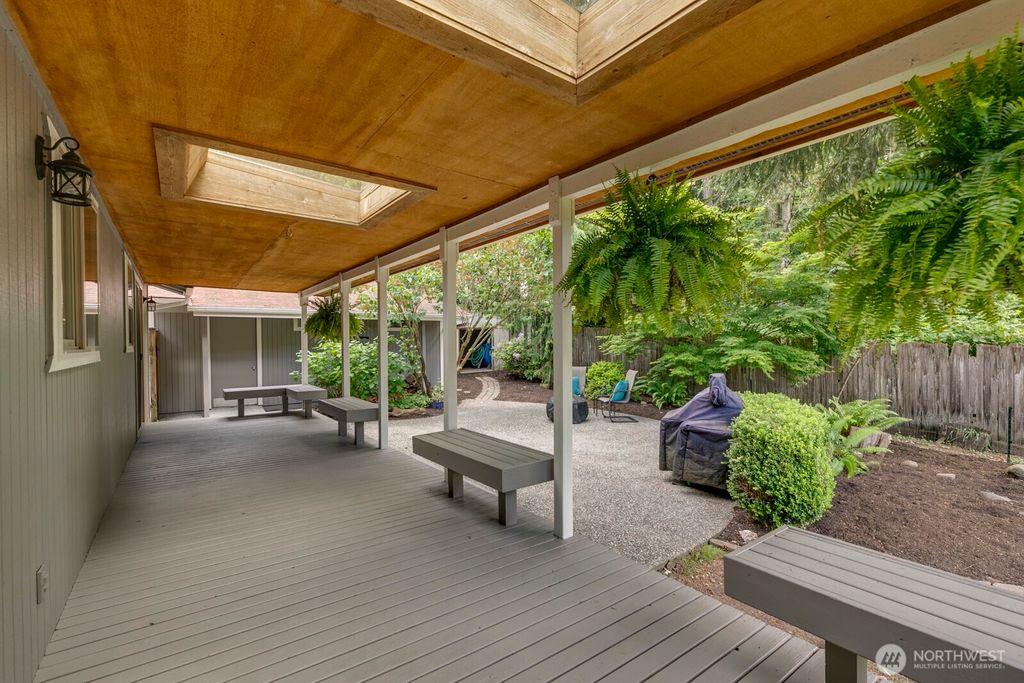 Photo of 1728 106th Street SW, Everett, WA 98204 (MLS # 2387907)