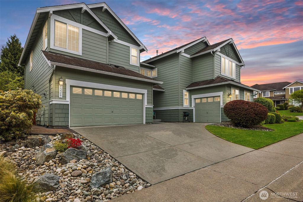Photo of 13327 70th Drive SE, Snohomish, WA 98296 (MLS # 2513312)