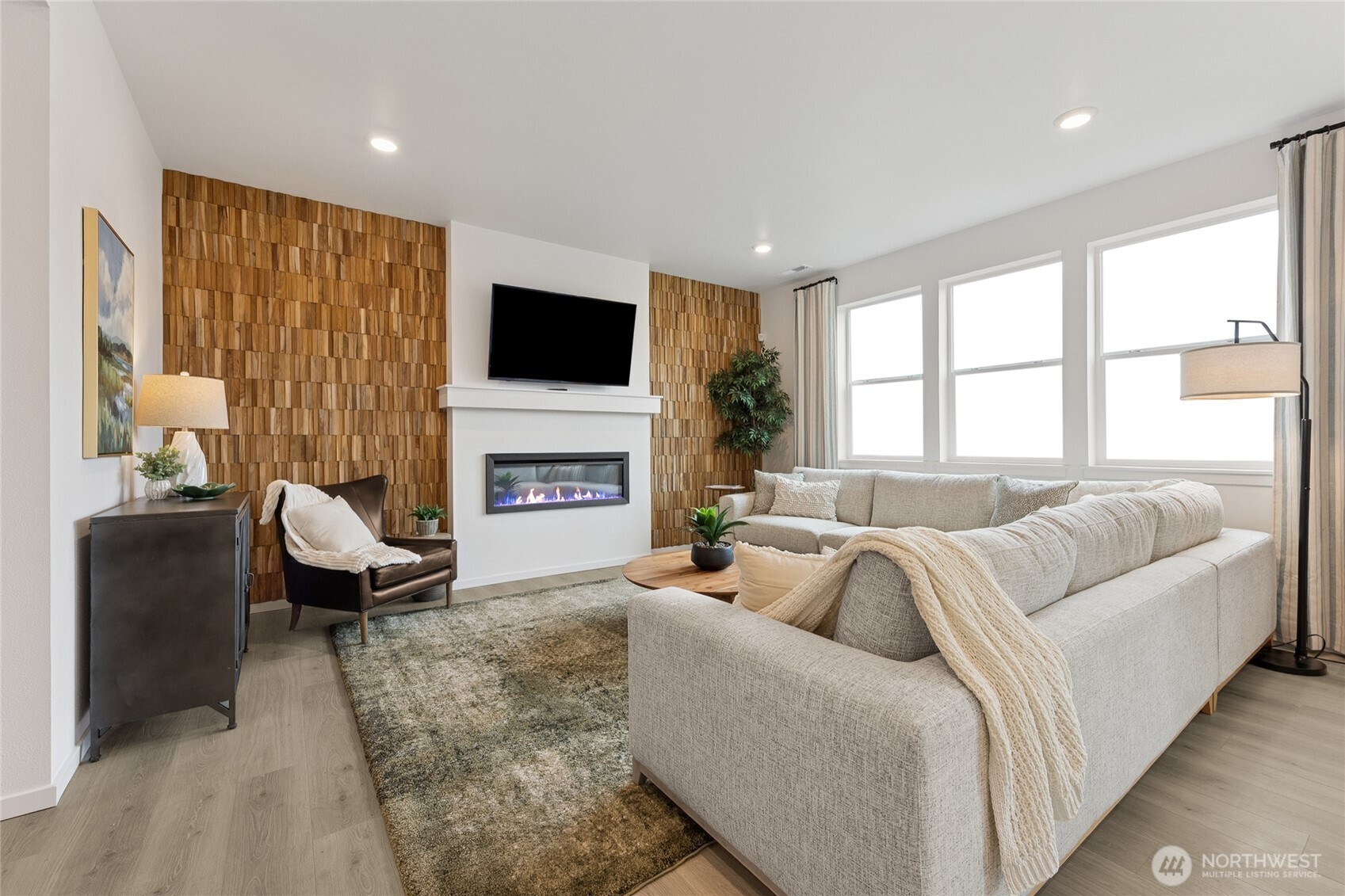 742 129th Street E 18