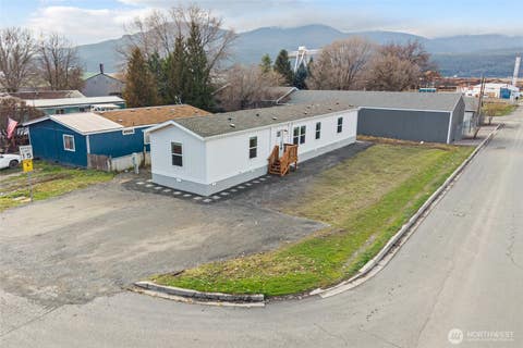 Photo of 793 N CARTER St, Colville, WA 99114 (MLS # 2550534)