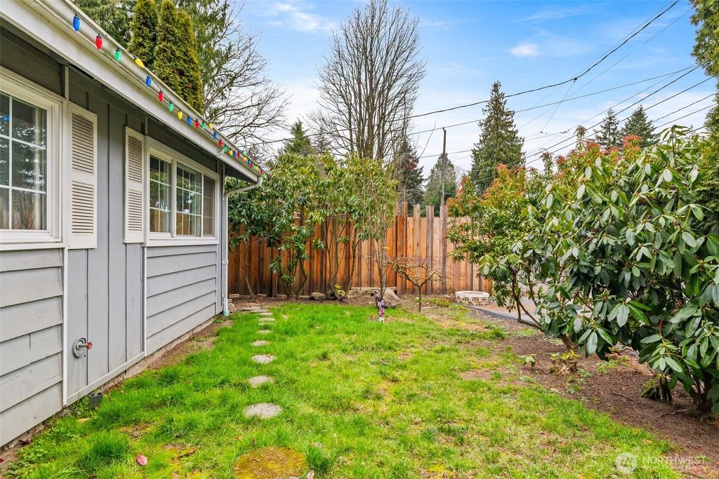 Photo of 13628 26th Place S, SeaTac, WA 98168 (MLS # 2332038)