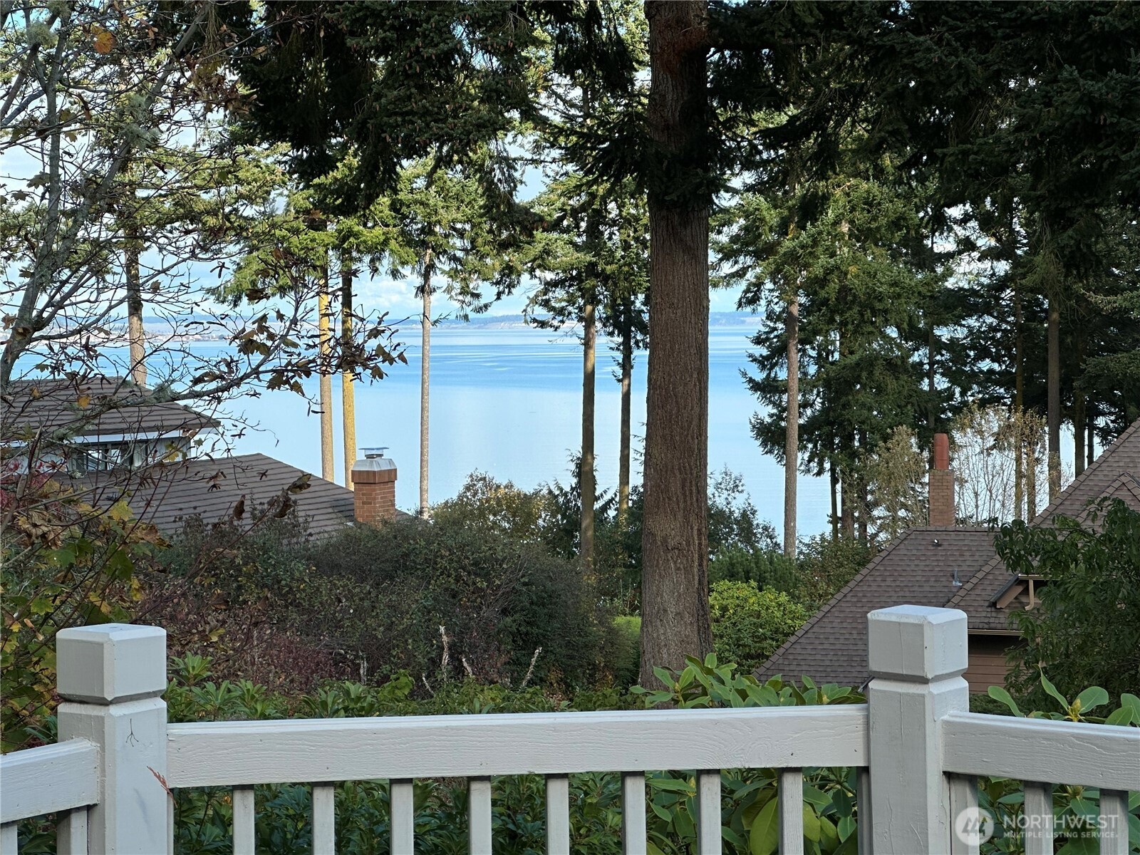 190 Bluffs Dr 1