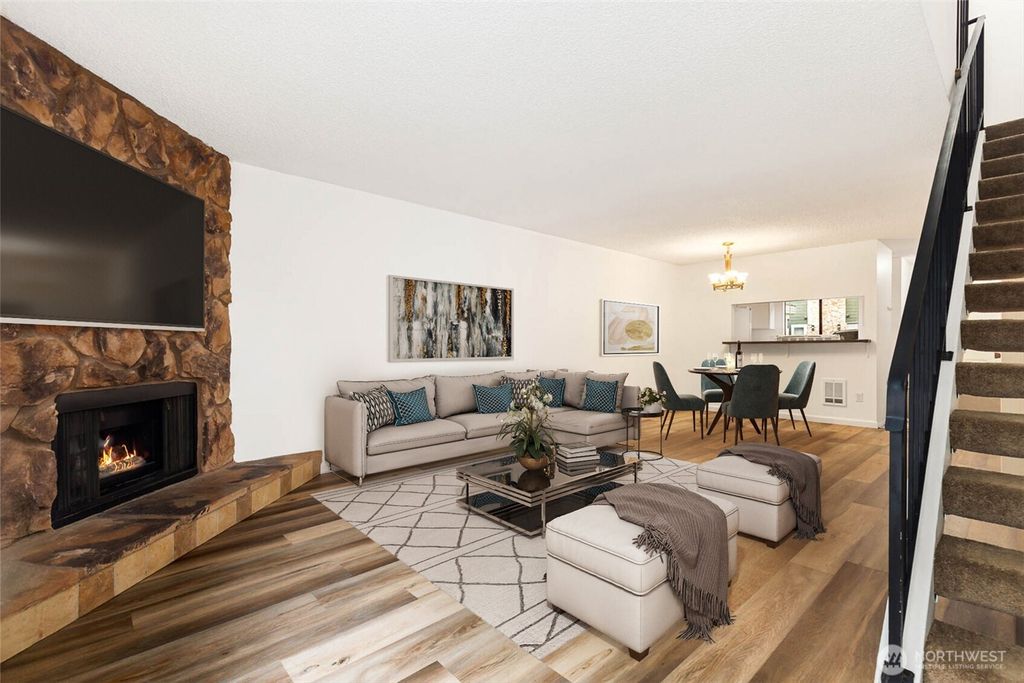 Photo of 1040 S 320th Street #18, Federal Way, WA 98003 (MLS # 2449326)