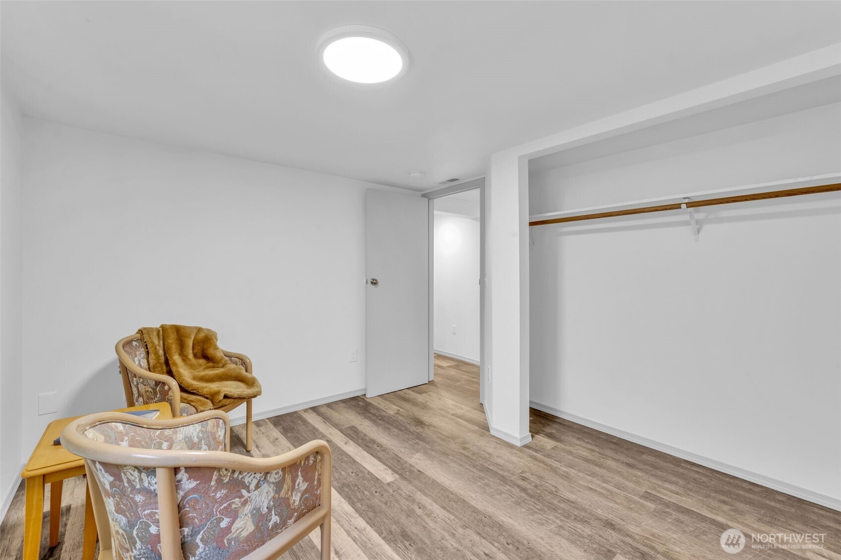 Seattle, Washington 98106, United States, 2 Bedrooms Bedrooms, ,2 BathroomsBathrooms,Residential,Pending,182495