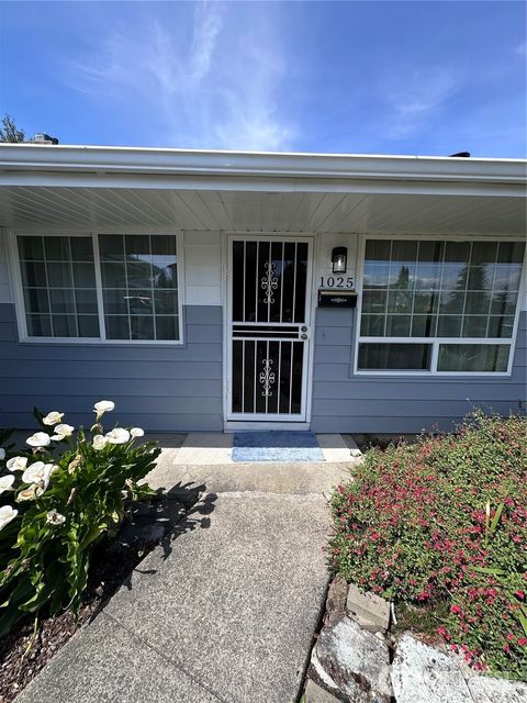 Photo of 1025 E 53rd Street, Tacoma, WA 98404 (MLS # 2527637)