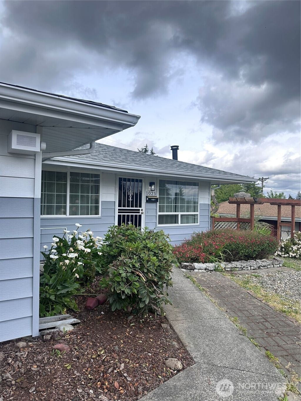 Photo of 1025 E 53rd Street, Tacoma, WA 98404 (MLS # 2527637)