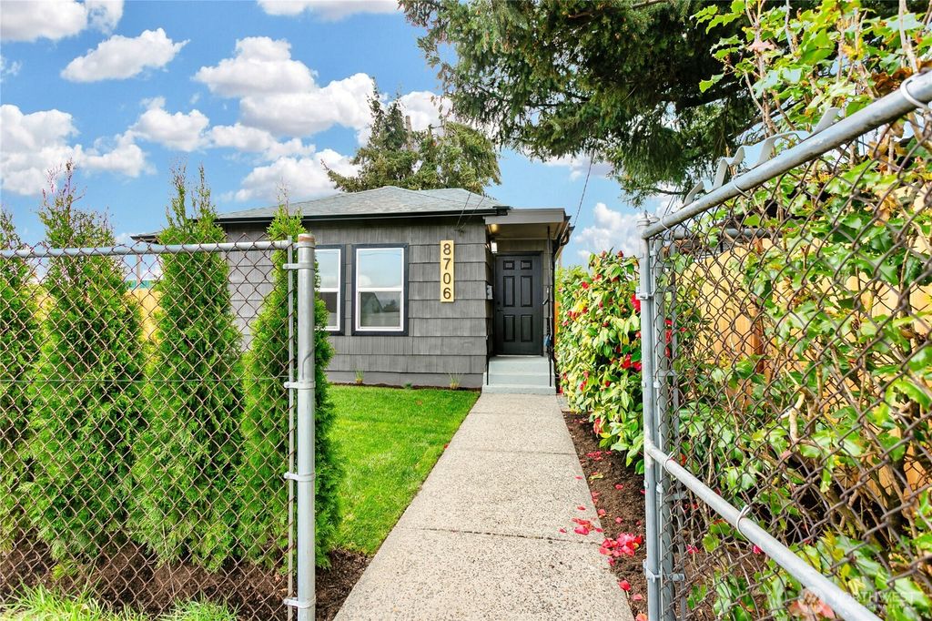 Photo of 8706 Durango Street SW, Lakewood, WA 98499 (MLS # 2512285)