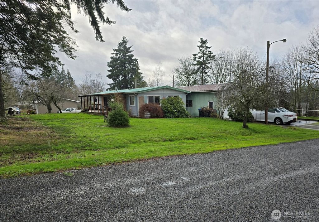 Photo of 120 Valley View Drive, Chehalis, WA 98532 (MLS # 2462968)