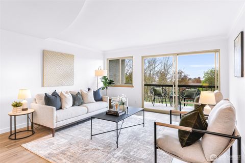 Photo of 732 11th Avenue E #305, Seattle, WA 98102 (MLS # 2485017)