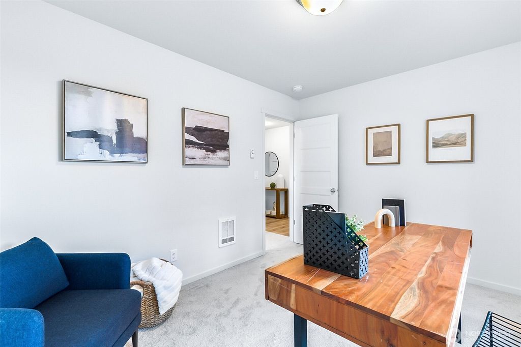 listing image 9369769699541418625