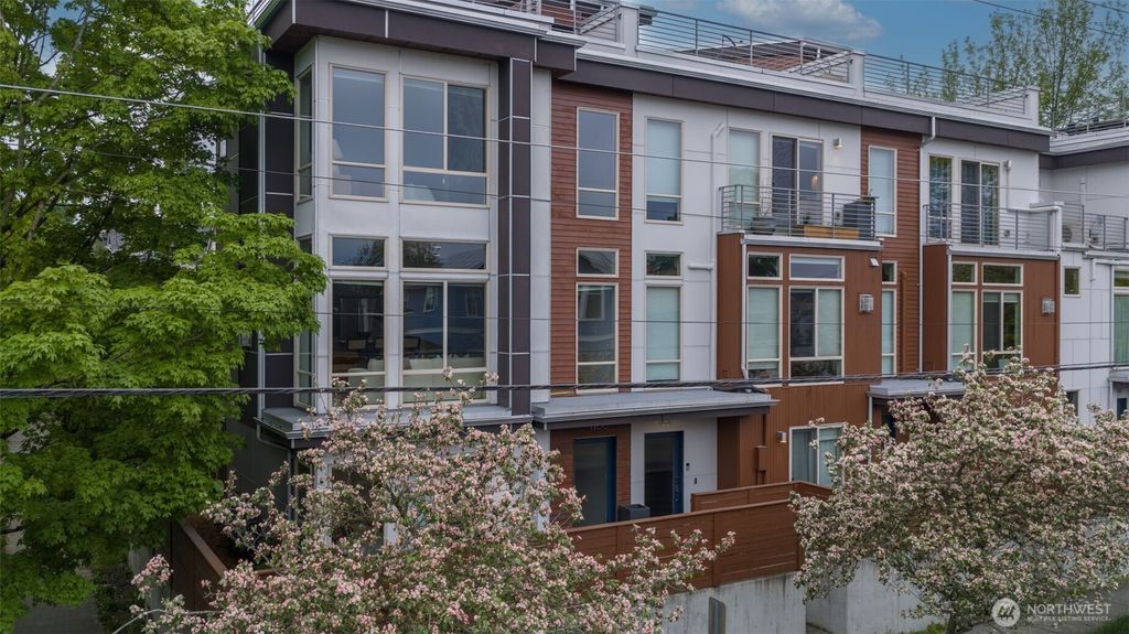 Photo of 1700 E Marion Street, Seattle, WA 98122 (MLS # 2518967)