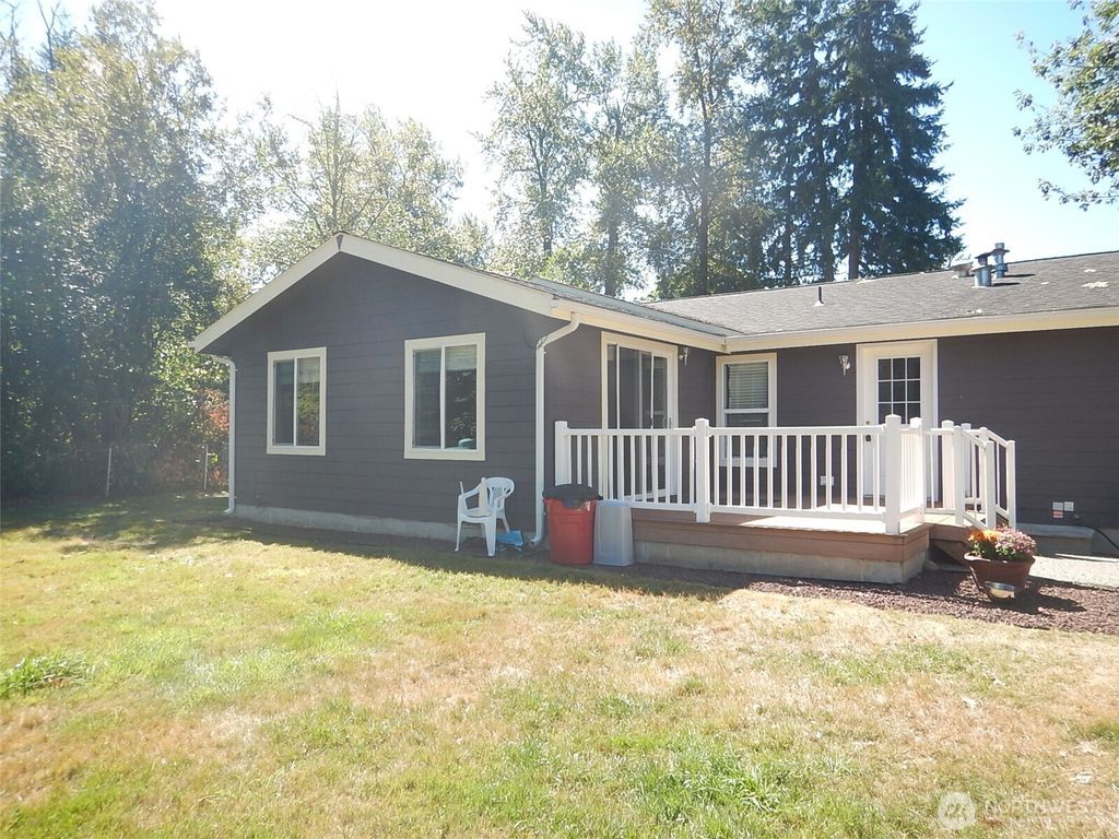 Photo of 5725 E Lake Bosworth Drive, Snohomish, WA 98290 (MLS # 2424978)