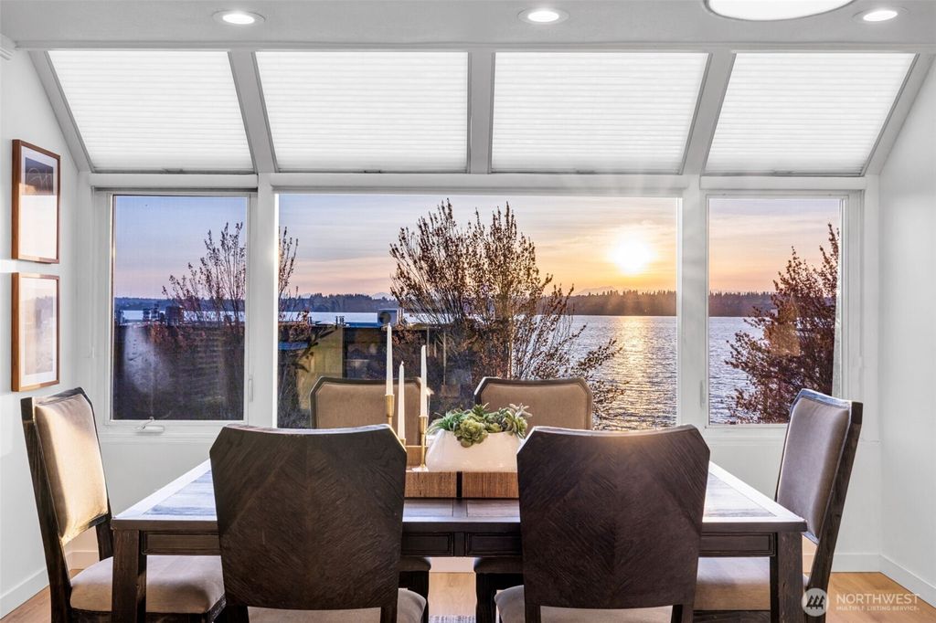 Photo of 818 Lake Street S #818, Kirkland, WA 98033 (MLS # 2358304)