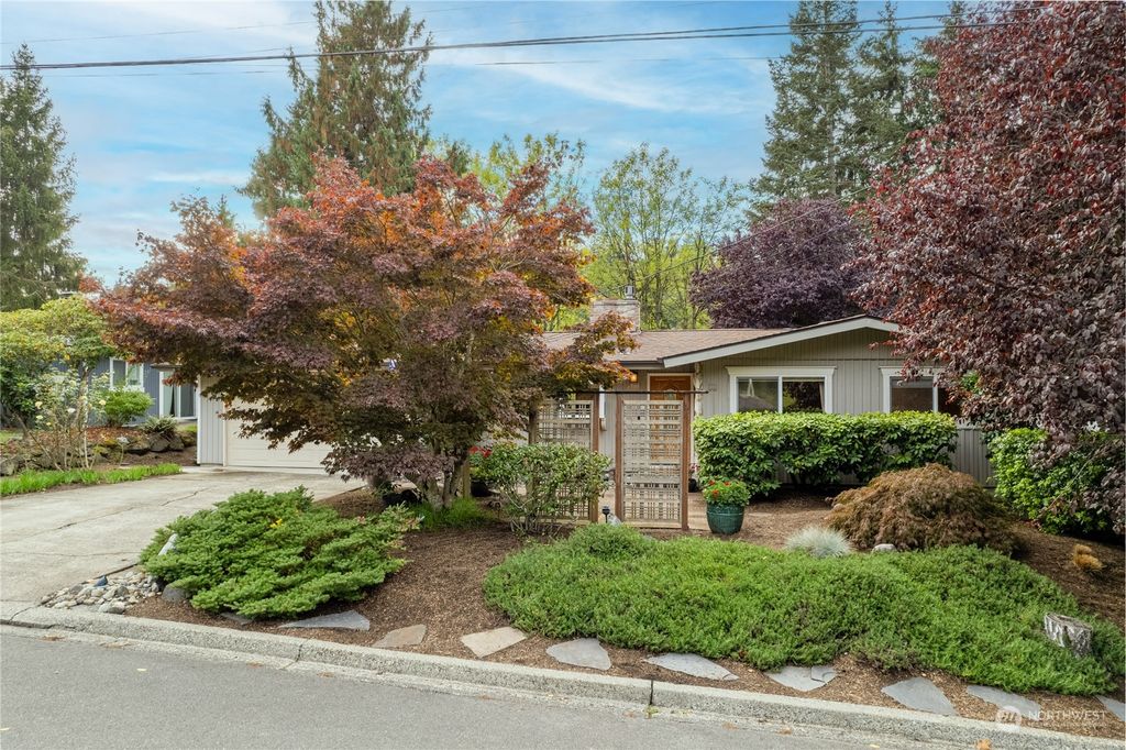 Photo of 3419 79th Avenue SE, Mercer Island, WA 98040 (MLS # 2296560)