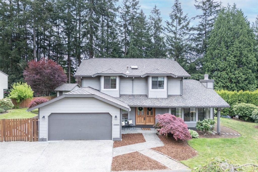 Photo of 12823 SE 235th Place, Kent, WA 98031 (MLS # 2372250)