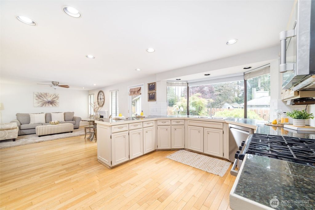 Photo of 12823 SE 235th Place, Kent, WA 98031 (MLS # 2372250)