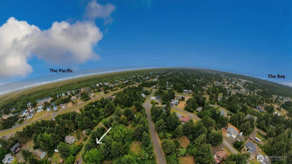 Photo of 372 Cygnus Avenue SW, Ocean Shores, WA 98569 (MLS # 2546874)