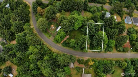 Photo of 372 Cygnus Avenue SW, Ocean Shores, WA 98569 (MLS # 2546874)