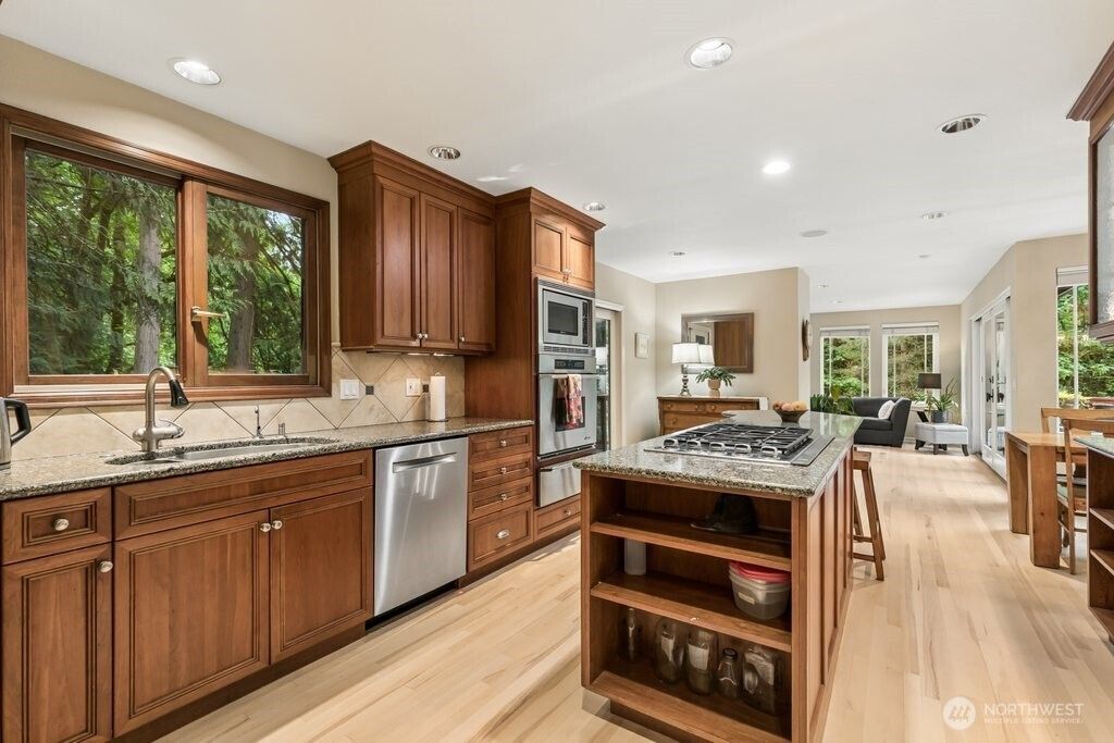 Photo of 1830 216th Place NE, Sammamish, WA 98074 (MLS # 2526215)