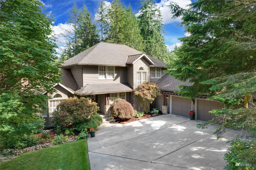 Photo of 2636 262nd Place SE, Sammamish, WA 98075 (MLS # 1993765)